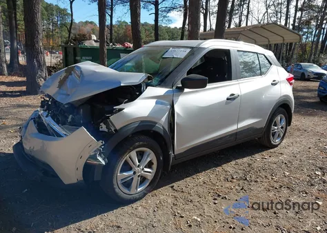 2019 Nissan Kicks S z USA, uszkodzony, nr VIN 3N1CP5CU0KL537576